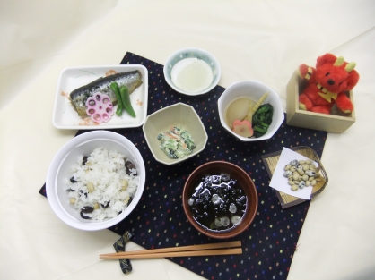 栄養課　節分・建国記念日・バレンタインデーの特別メニューを提供いたしました