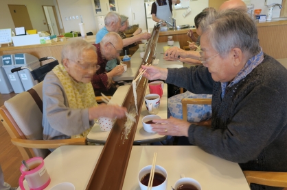 老健ユニット活動『流しそうめん』