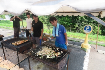 介護老人保健施設グリーンコート三愛でジンギスカン祭りを開催しました。