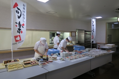 回転寿司クリッパーがグリーンコート三愛に、出張寿司で来設されました。