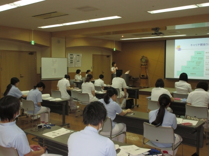平成28年度 看護部新入職員研修を実施