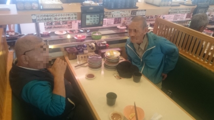 【精神科デイ・ナイトケア】10月の活動紹介「寿司ツアー」