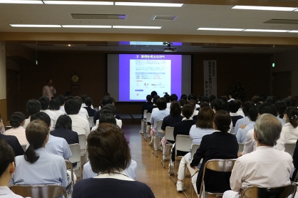 医薬品安全研修会を実施