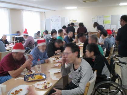 【精神OT】 南館3階病棟でクリスマス会を開催
