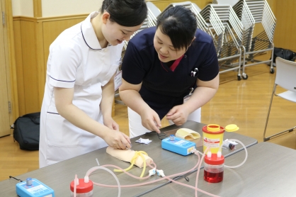 【看護部】ふれあい看護体験が始まりました