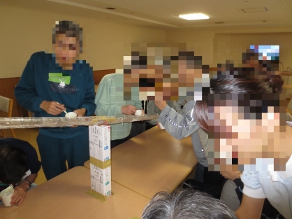 南4階病棟で流しそうめんを実施